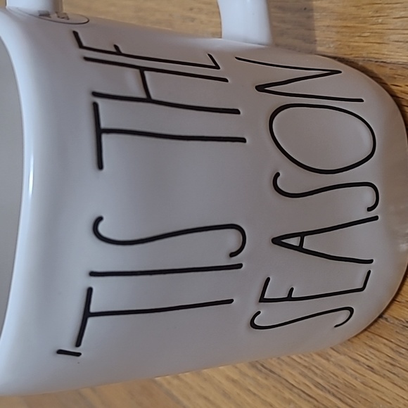 Rae Dunn Tis the season mug - Picture 5 of 5